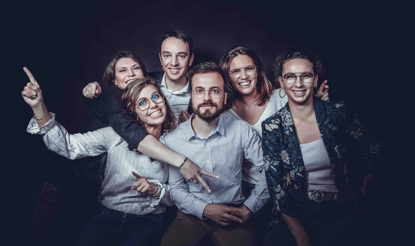 Portrait d'entreprise réalisé en studio au Mans — Olinfact Production