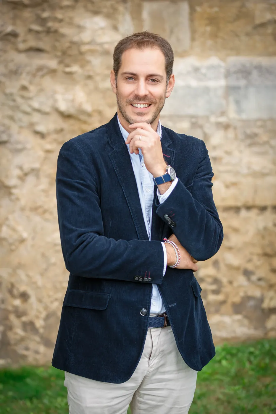Portrait professionnel en extérieur — Olinfact Production Le Mans